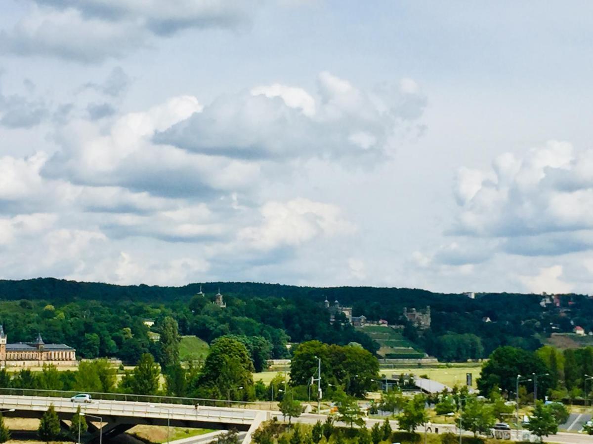 Panoramablick Auf Elbe Und Schlosser Dresda Esterno foto